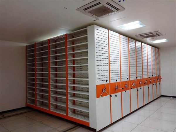 Manual Storage Systems
